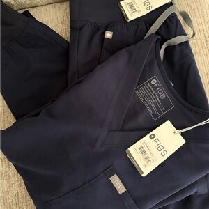 Women's Navy V-Neck Top & Jogger Pants Set